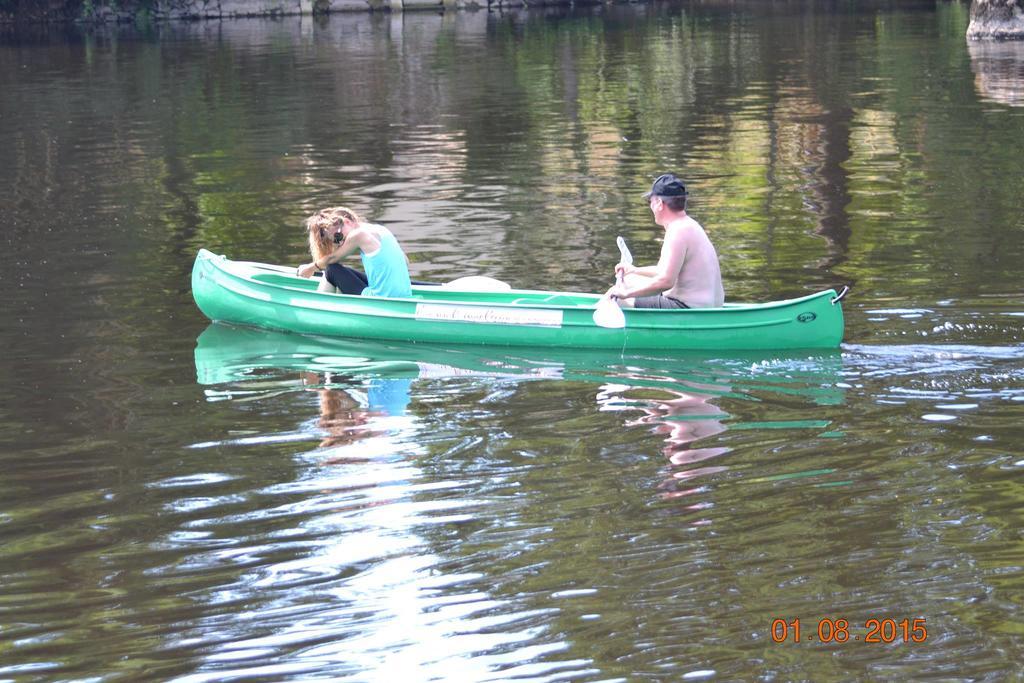 ホテル Camping Des Ribieres コンフォラン エクステリア 写真