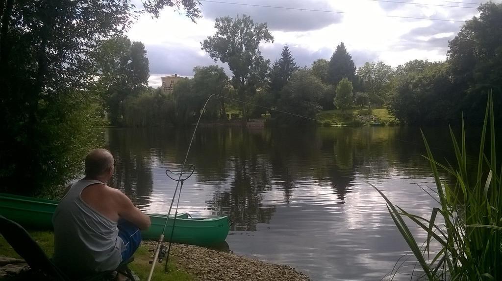 ホテル Camping Des Ribieres コンフォラン エクステリア 写真