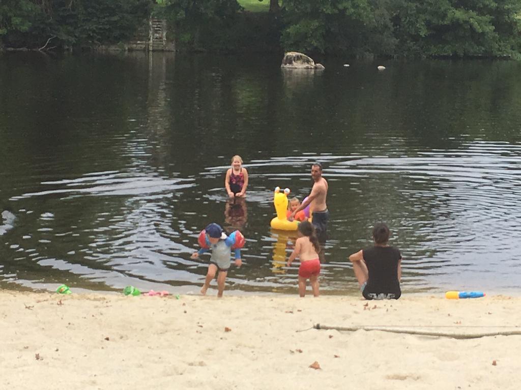 ホテル Camping Des Ribieres コンフォラン エクステリア 写真