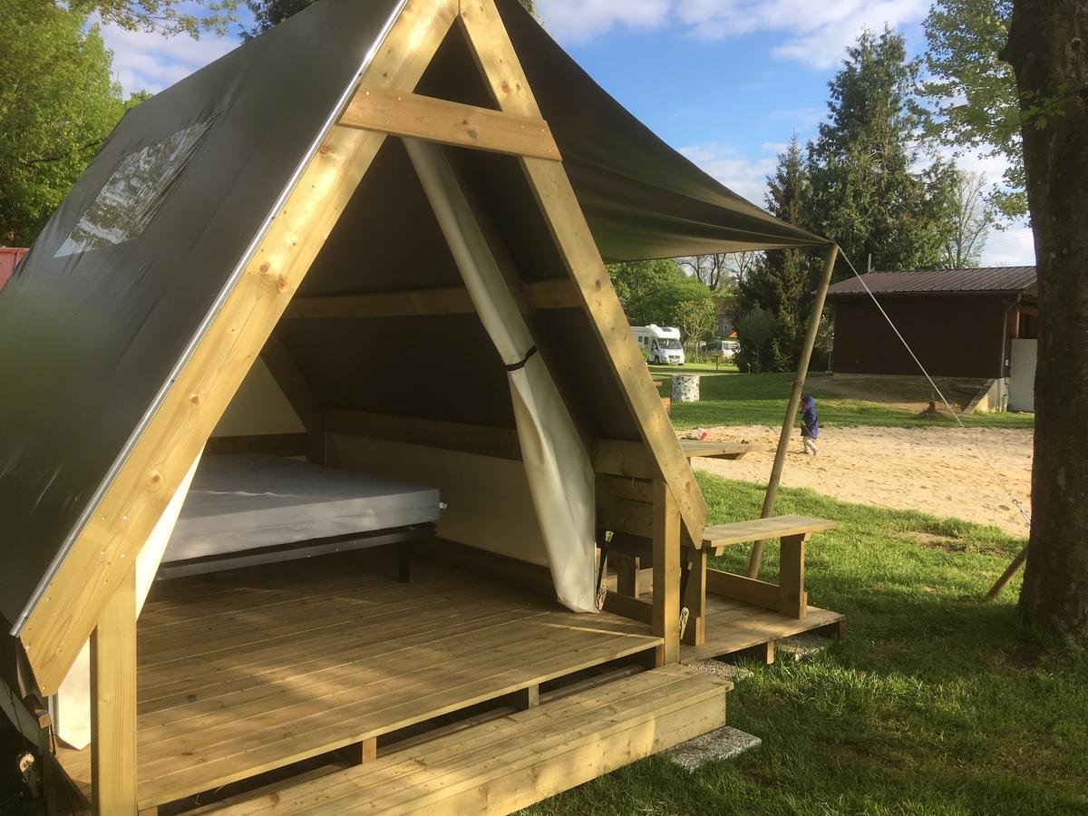 ホテル Camping Des Ribieres コンフォラン エクステリア 写真